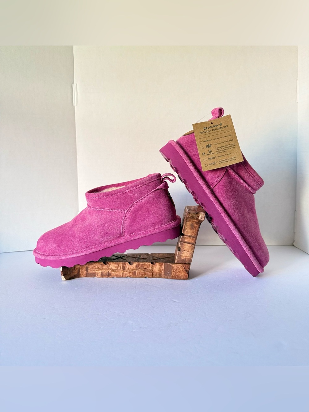 BEARPAW Super Shorty Boots Orchid Pink Sheep Wool Lined Women’s 9 No Box New